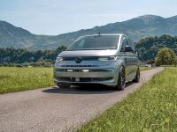 Zestaw dwóch lamp LAZER Linear 6 Elite z systemem montażu w fabrycznym grillu - Volkswagen T7 (2022 -)