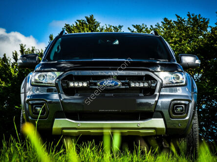 Zestaw dwóch lamp LAZER TRIPLE-R 750 Elite (Gen2) z systemem montażu w fabrycznym grillu - Ford Ranger (2019 - 2022)