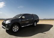 пороги из нержавеющей стали с рефленым вставками - Mitsubishi L200 (2006 - 2009)