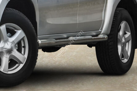 Stainless steel side bars with checker plate steps - Isuzu D-Max (2012 -)