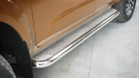 Stainless steel side steps with checker plate - Nissan Navara (2015 -)