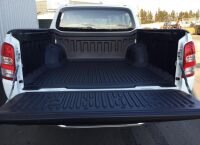 Bedliner - over rail - Mitsubishi L200 (2015 - 2019)