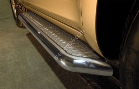 пороги из нержавеющей стали с рефленой поверхностью - Nissan Pathfinder (2005 - 2010)