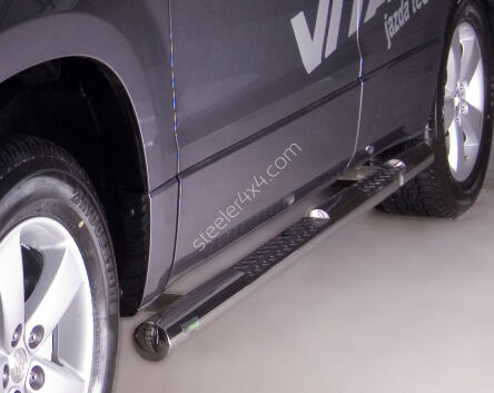 Stainless steel side bars with checker plate steps - Suzuki Grand Vitara (2006 - 2014)